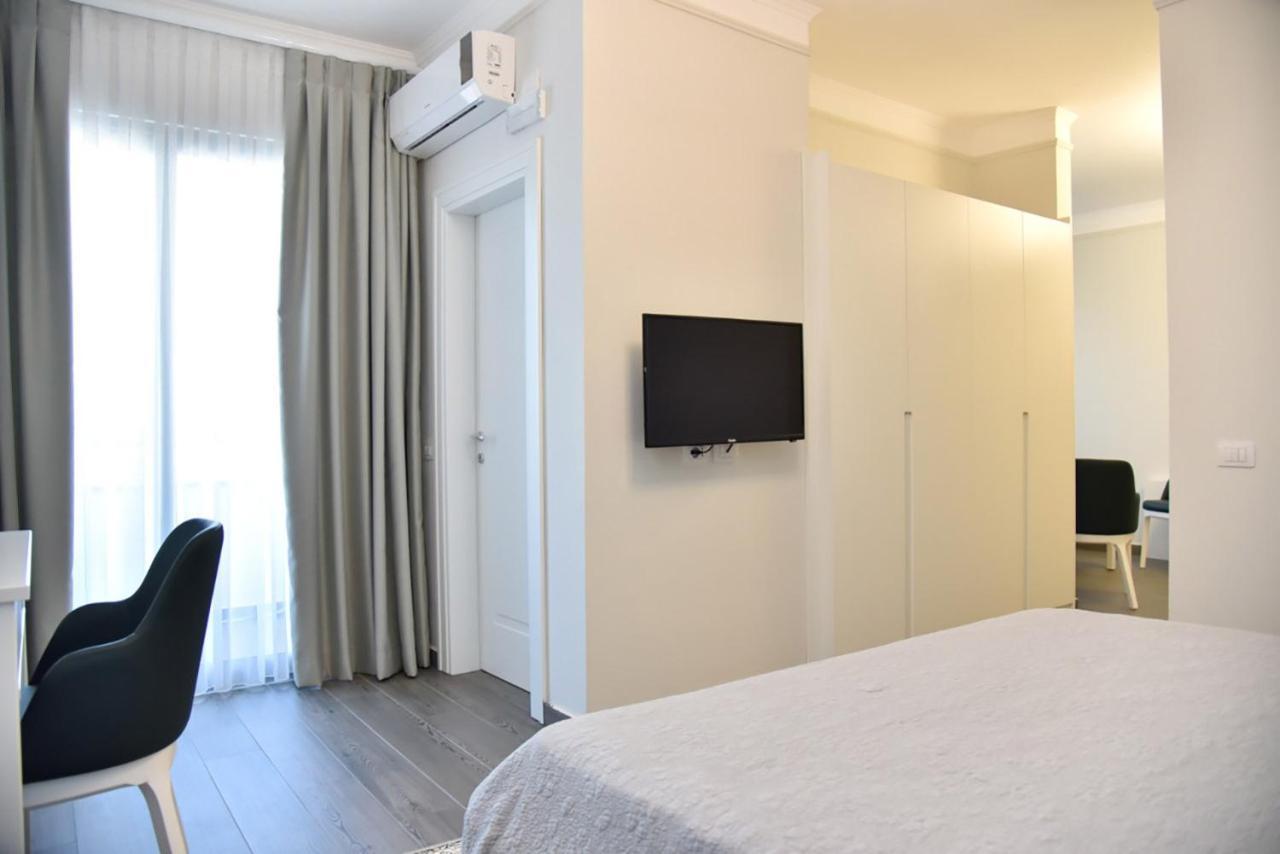 Hotel Imperiale Dıraç Dış mekan fotoğraf