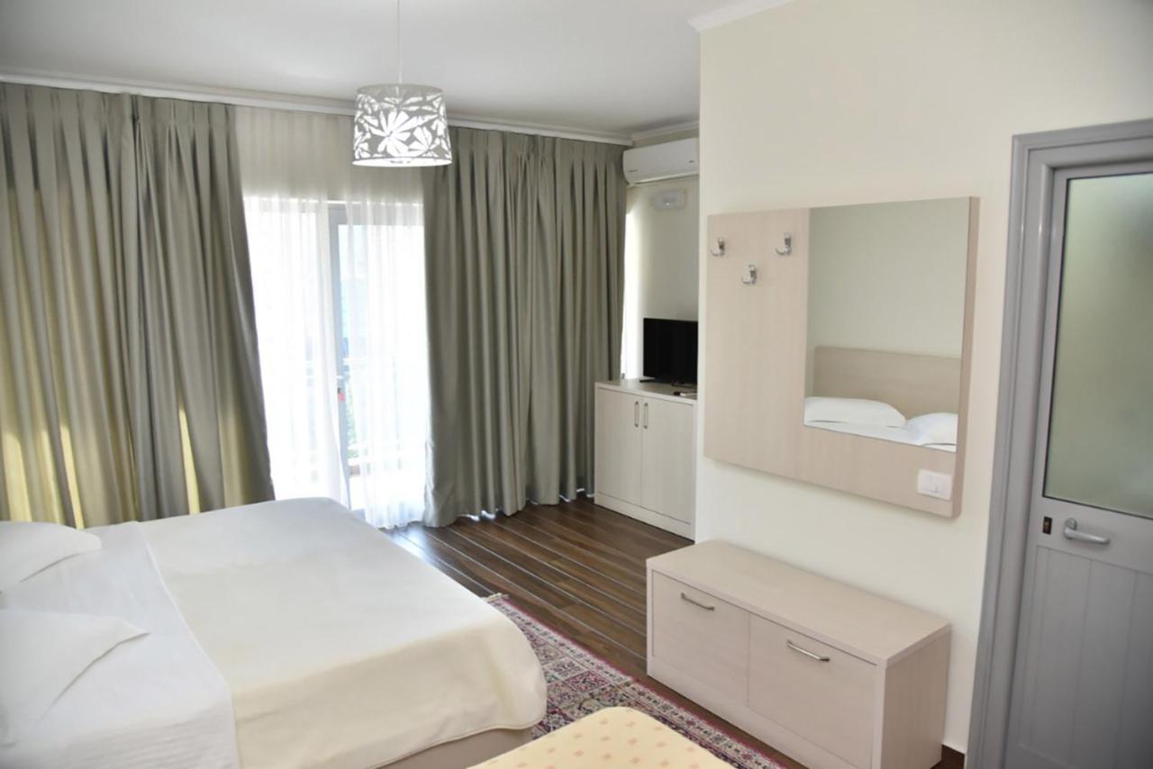 Hotel Imperiale Dıraç Dış mekan fotoğraf