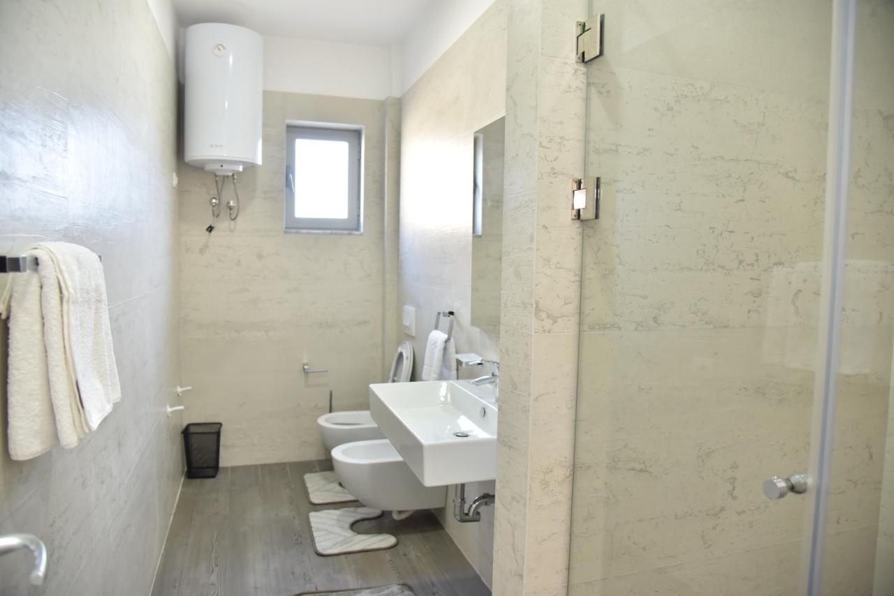 Hotel Imperiale Dıraç Dış mekan fotoğraf