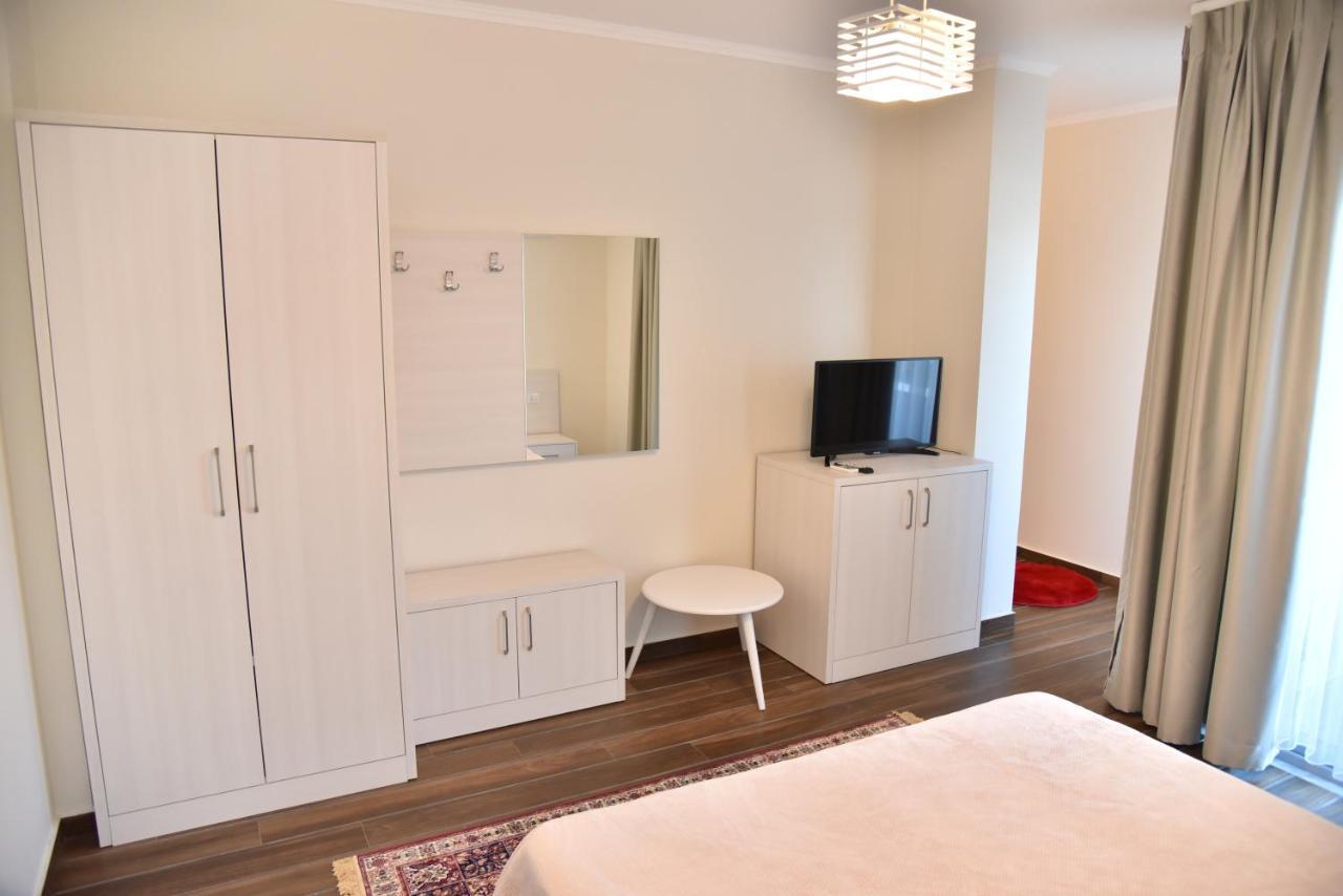 Hotel Imperiale Dıraç Dış mekan fotoğraf